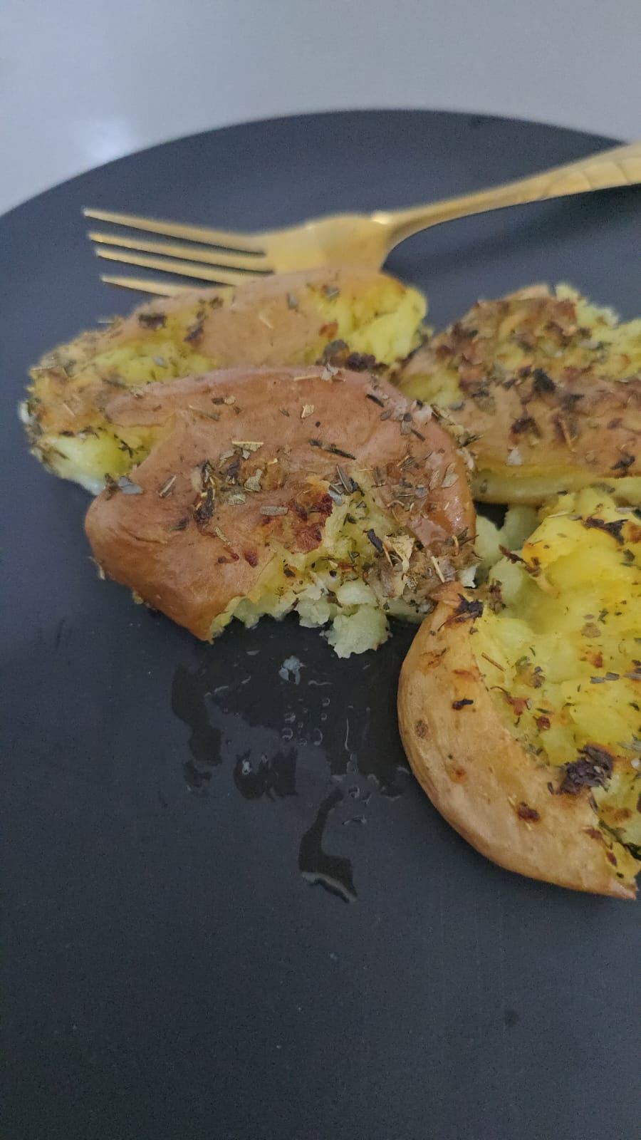 תפוח אדמה מעוך עם עשבי תיבול