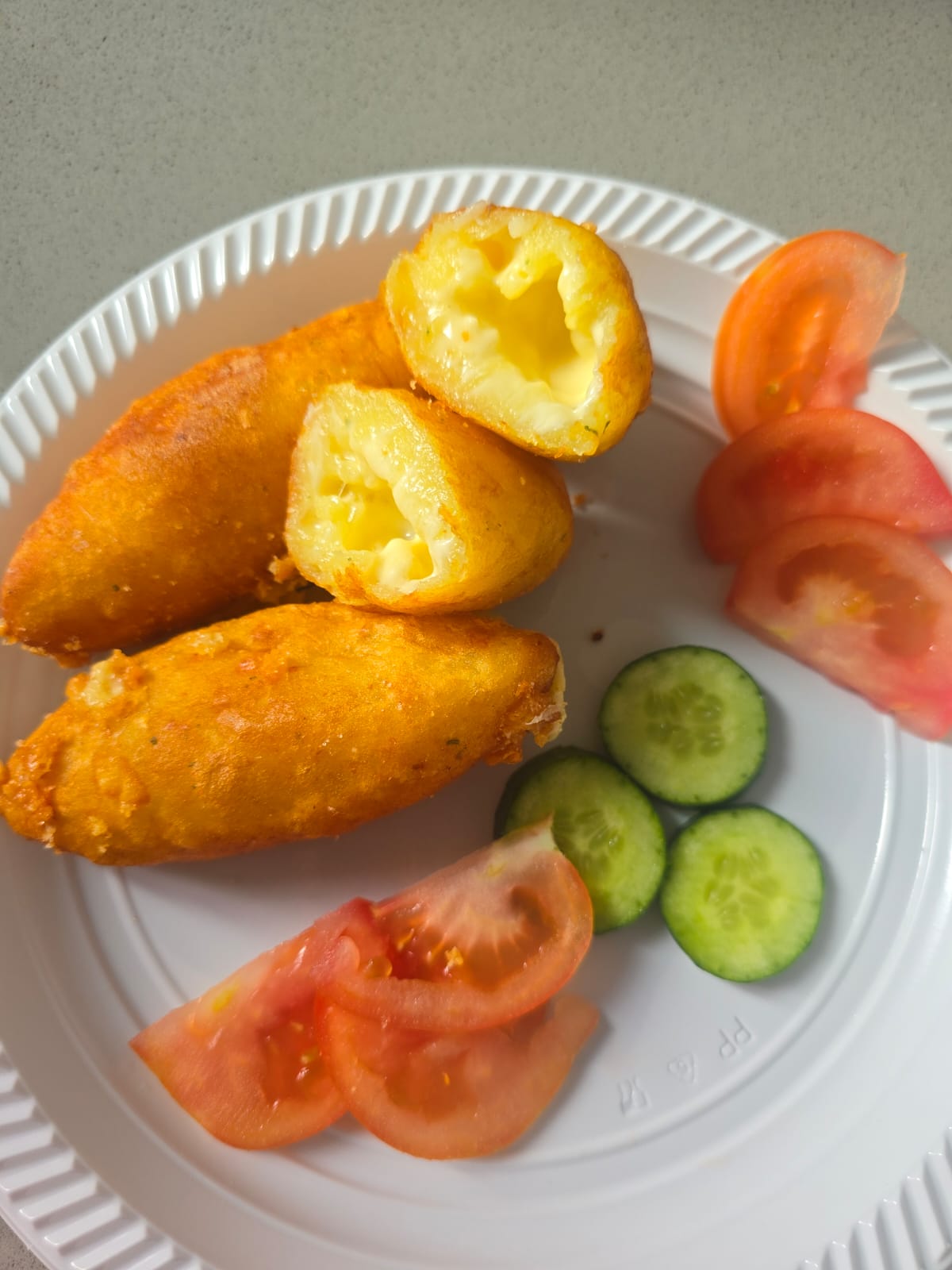 גלילי תפוחי אדמה מטוגן במיל